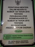 PERATURAN MENTERI DALAM NEGERI RI NOMOR 120 TAHUN 2018 TENTANG PERUBAHAN ATAS PERMENDAGRI NOMOR 80 TAHUN 2015 TENTANG PEMBENTUKAN PRODUK HUKUM DAERAH. DILENGKAPI DENGAN UU TENTANG PEMBENTUKAN PRODUK HUKUM DAERAH